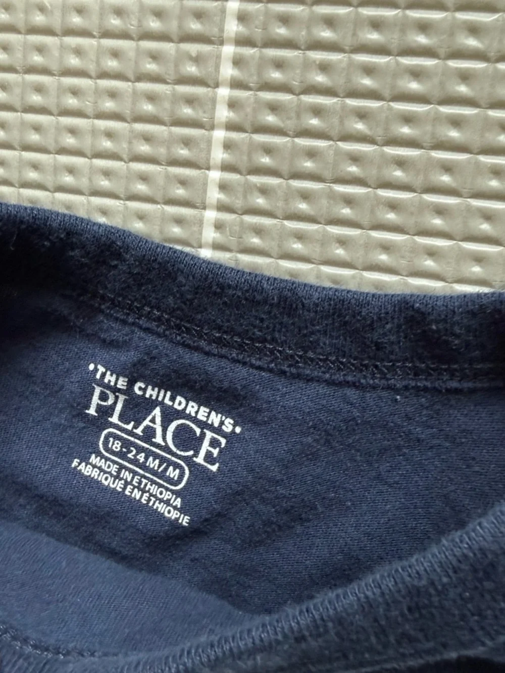 Children’s place|Baby boy/toddler set-Mama's Boy Navy Tee & Olive khakis pants• - Picture 5 of 6